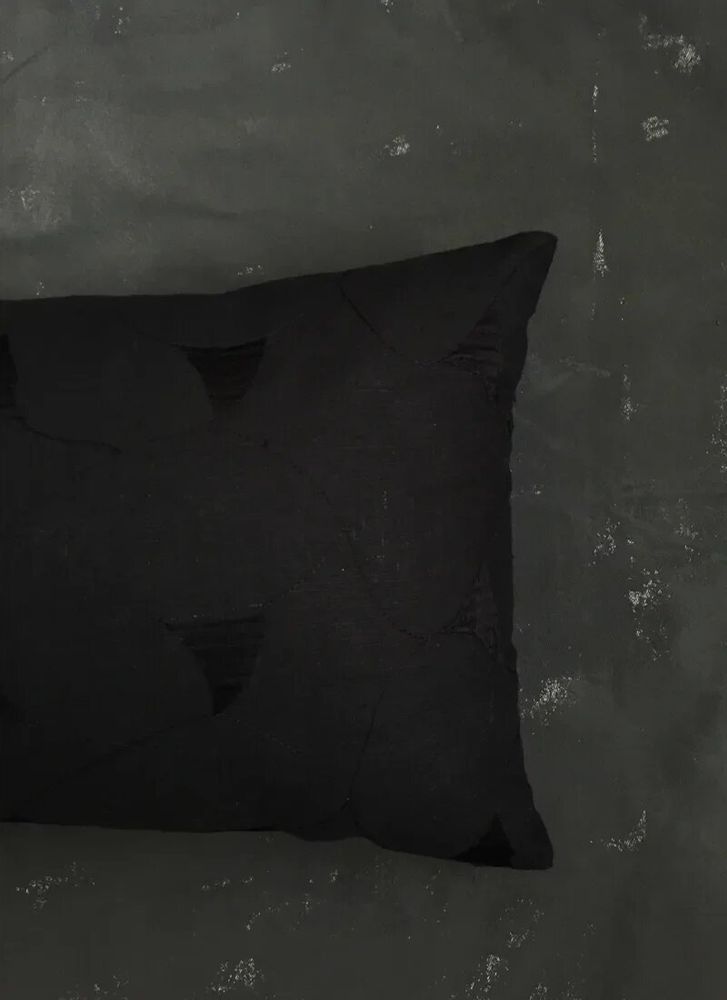 Coussins textile - Coussin en lin brodé - BAAN
