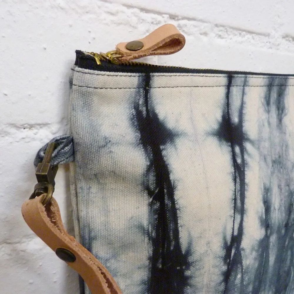 Pochettes - Pochette Tie Dye anse cuir - BAAN