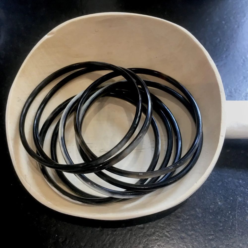 Bijoux - Semainier en corne - Rond Noir - BAAN