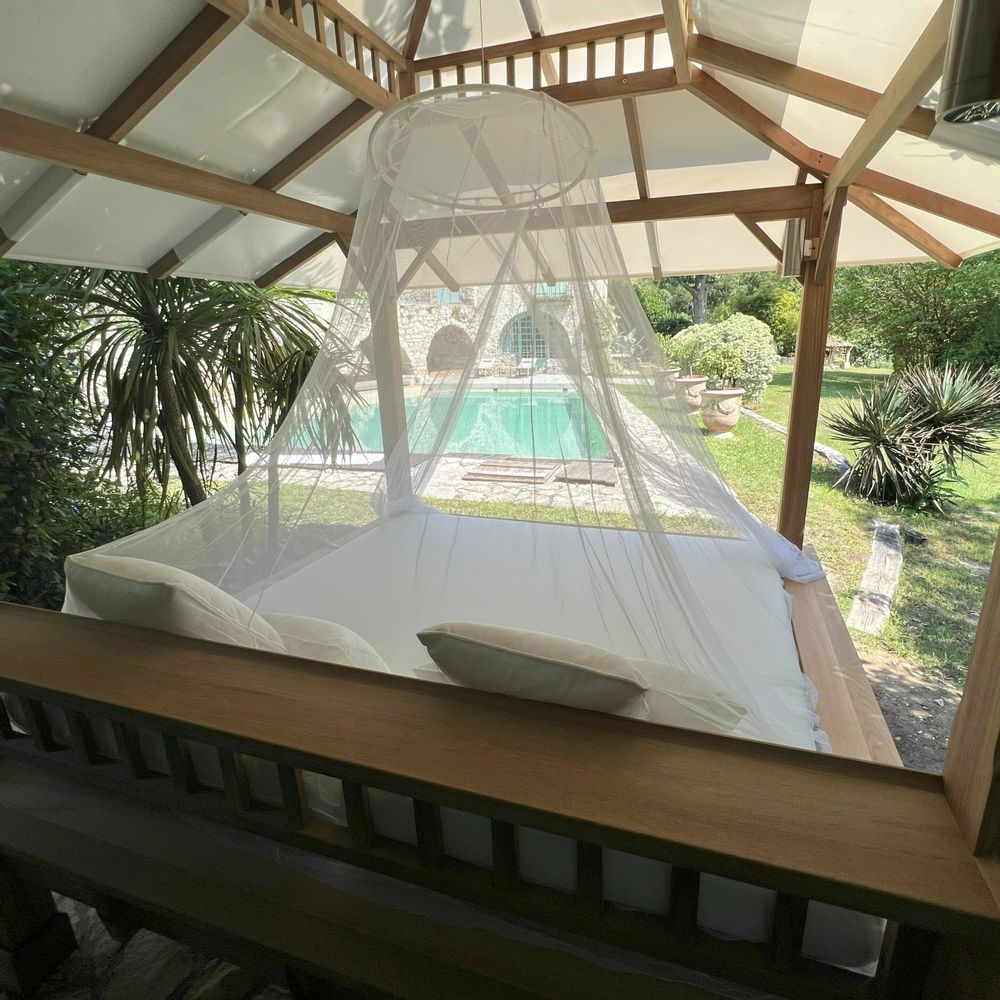 Gazébos, belvédères et pavillons de jardin - THUNDERBIRD - Gazebo, daybed, lit de jardin, espace détente, ombrage - HONEYMOON