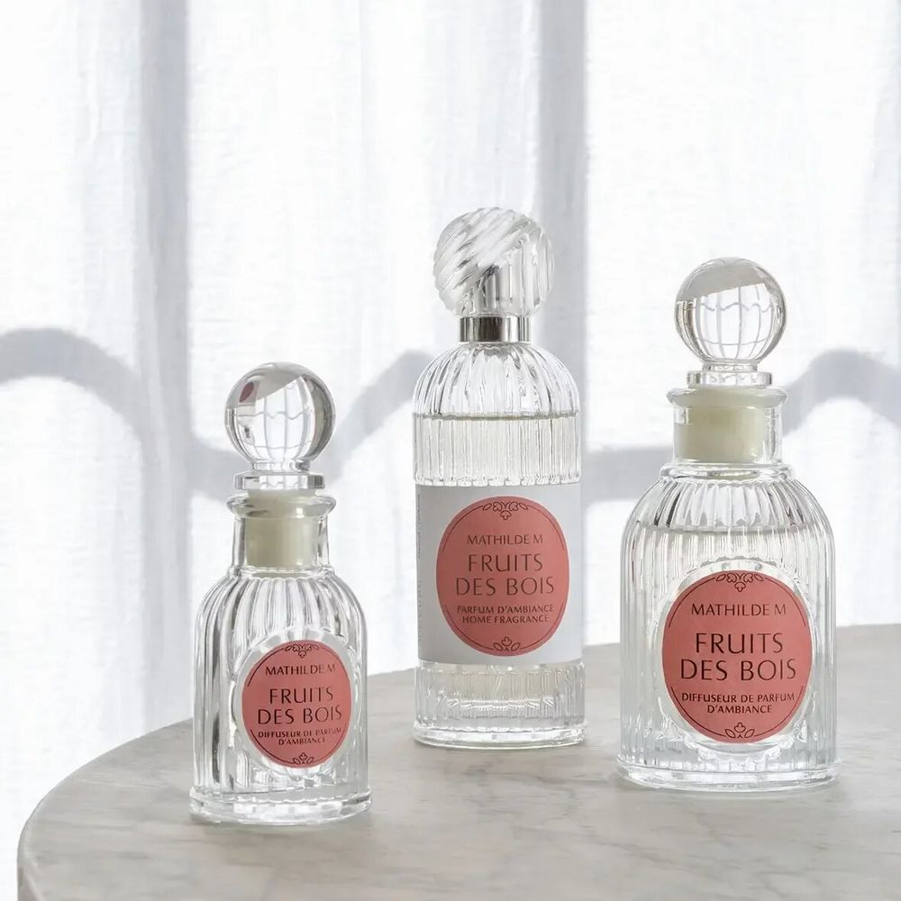 Diffuseurs de parfums - Diffuseur de parfum d'ambiance Les Intemporelles 90 ml - Fruits des Bois - MATHILDE M.