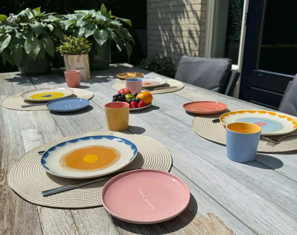 Plats et saladiers - Assiette colorful Ajoutez une touche d'amour et de couleur / set of 4 - AND NOOK