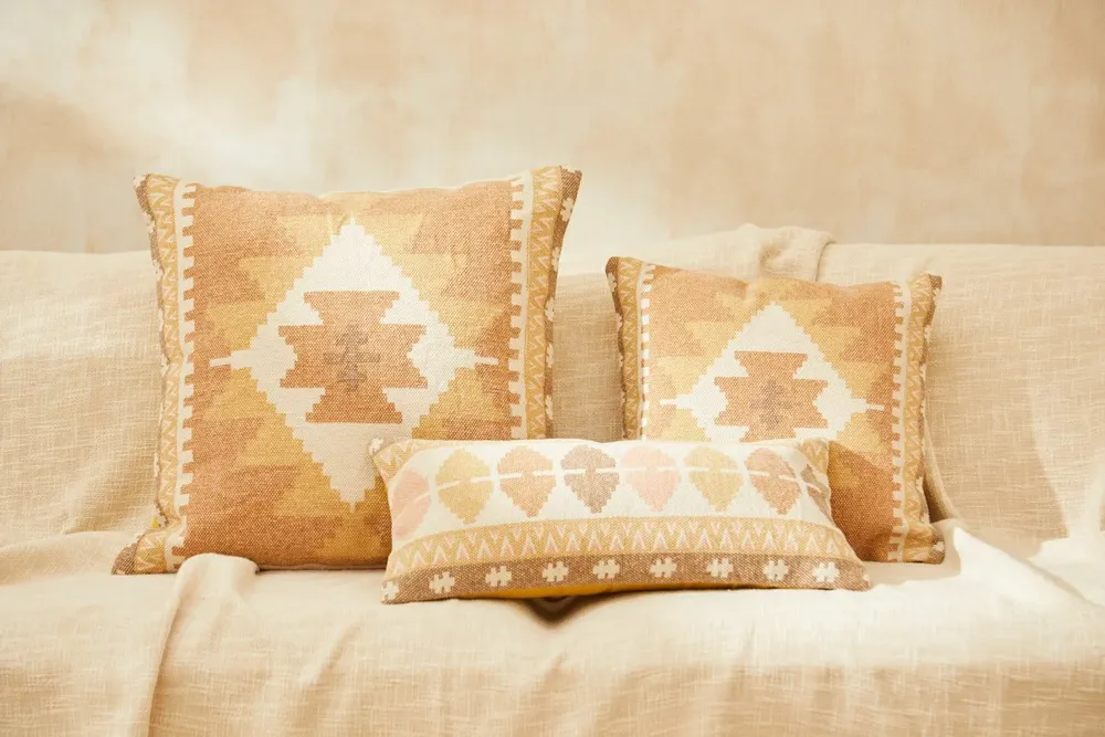 Cushions - COTTON CUSHION COVERS - CALMA HOUSE
