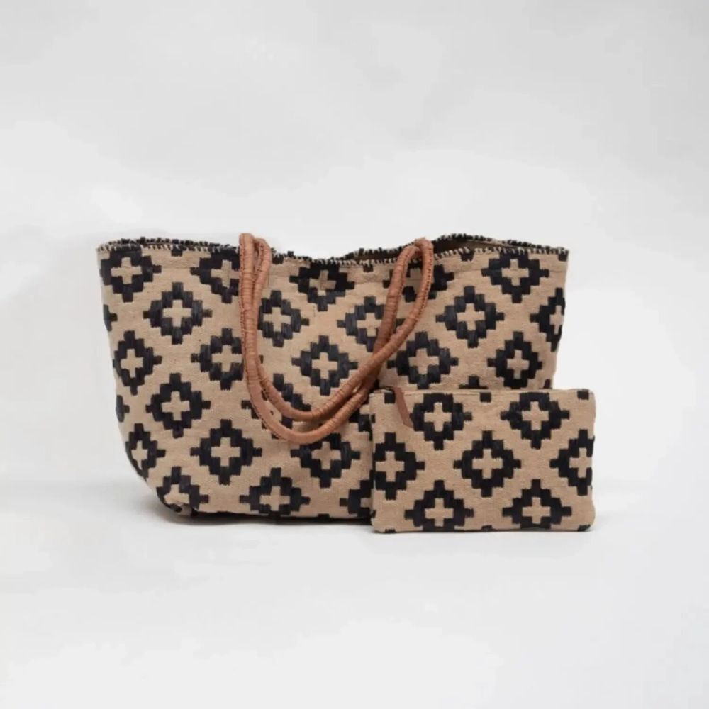 Clutches - FLEX raffia pattern pouch 25x17 cm - BED AND PHILOSOPHY