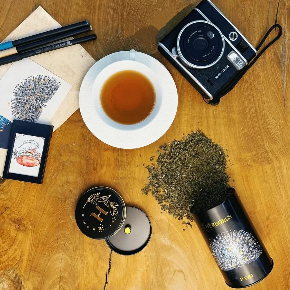 Coffee and tea - PAVO - Gunpowder green tea, mint and moringa infusion - HERBORUS