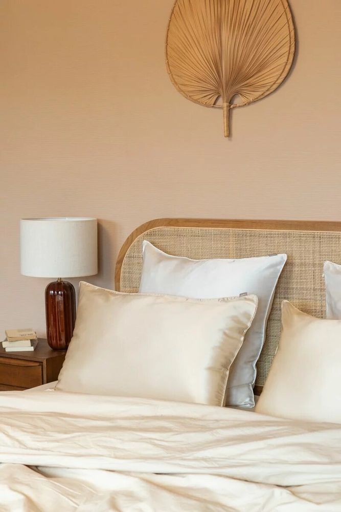 Bed linens - 100% Organic Pure Mulberry Silk Pillow Case - 65x65cm - EMILY'S PILLOW