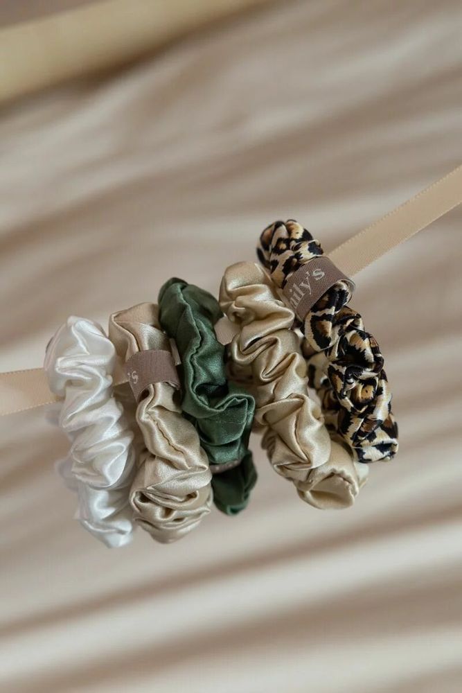 Ponies & Srunchies - Pure silk scrunchie - EMILY'S PILLOW