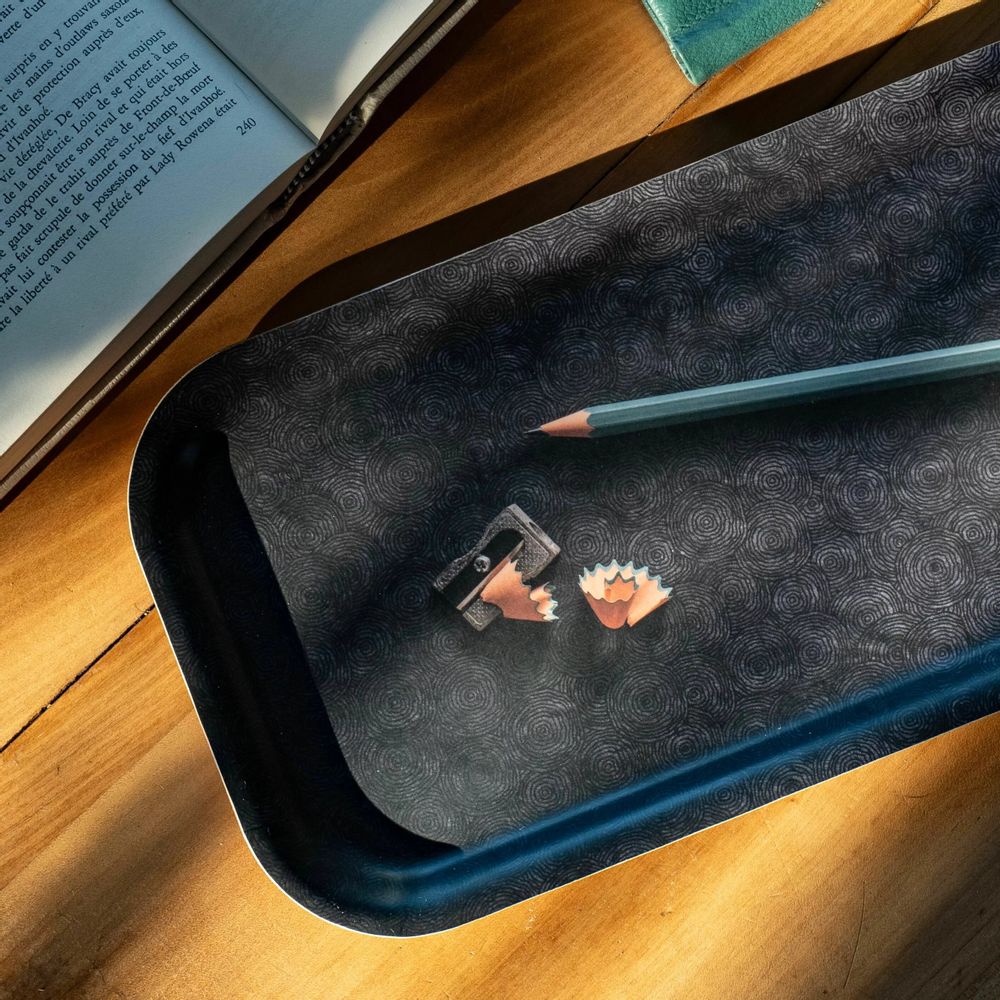 Trays - Long wooden serving tray - Trompe-l'oeil pencil 15x32 cm - MONBOPLATO