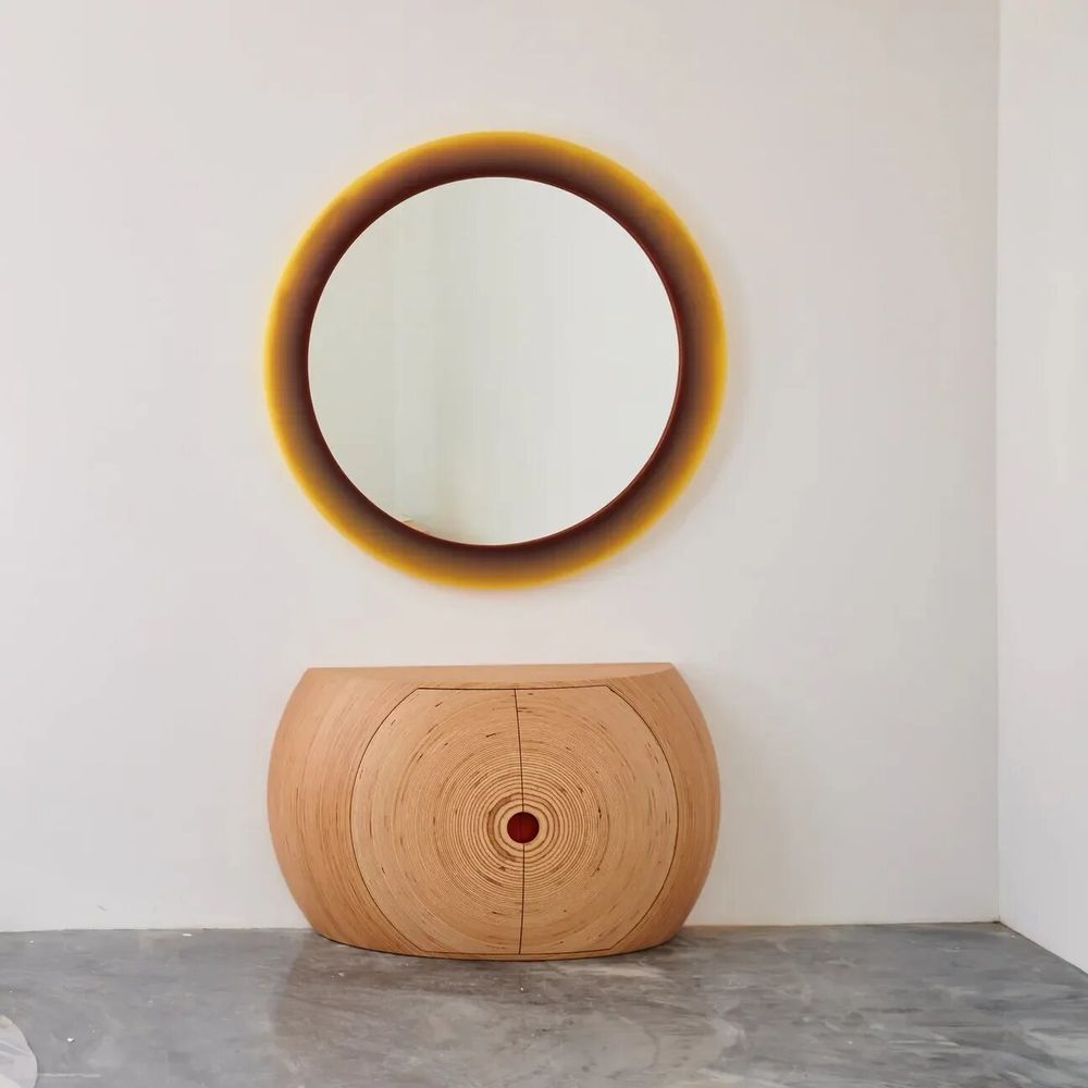 Miroirs - Miroir contemporain en résine époxy à halo violet par Facture Studio - TULESTE FACTORY