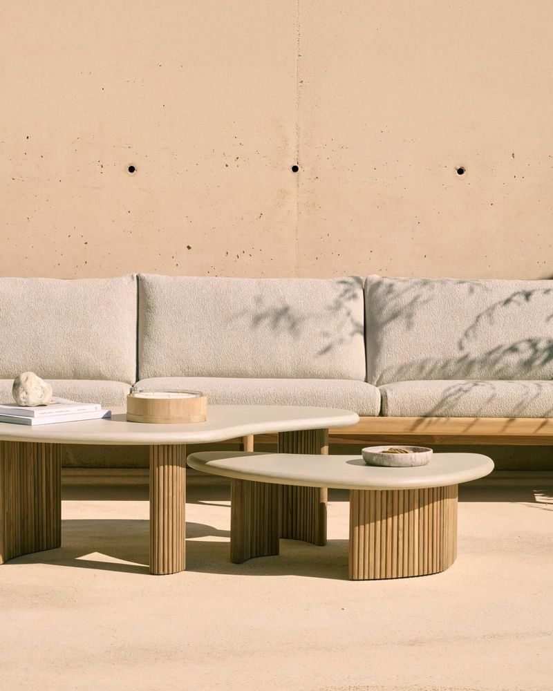Lawn tables - Boomerang outdoor coffee table - ETHNICRAFT