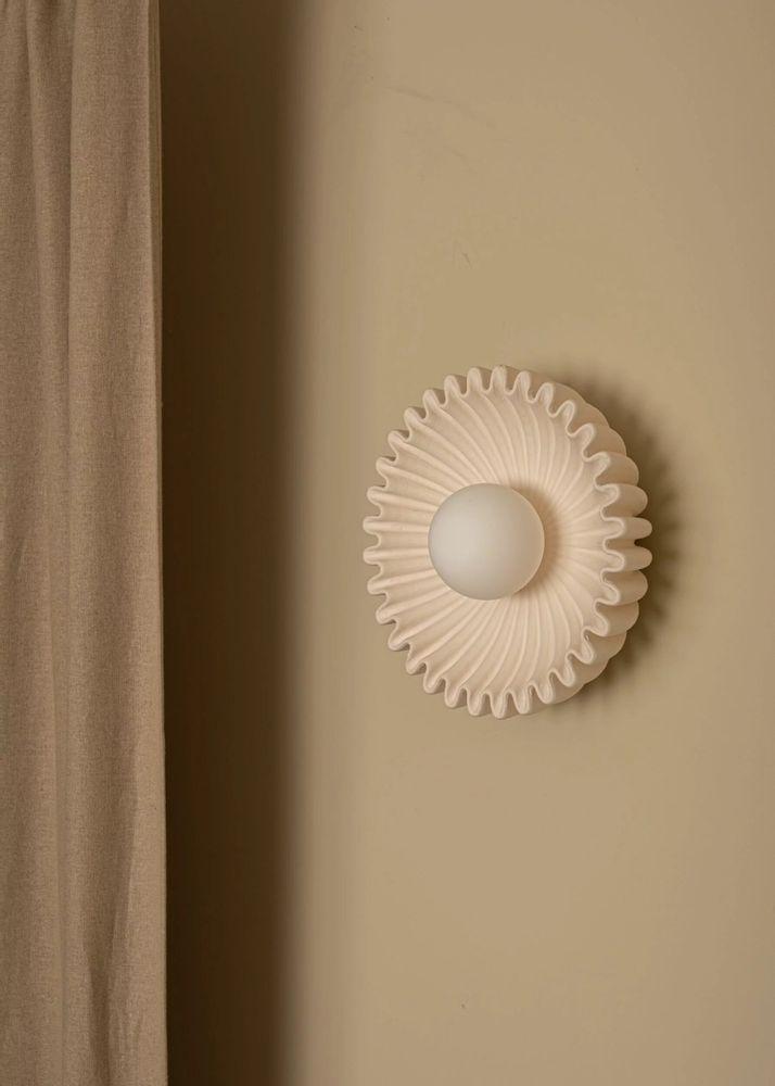 Appliques - Lampe murale Ostro, céramique écrue - SIMONE & MARCEL