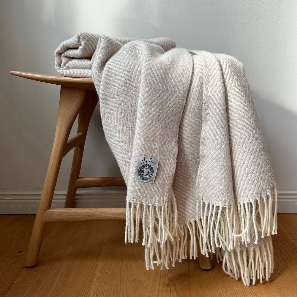 Throw blankets - Wool blanket plaid, Diamond Beige - WOOL ONLY BY JOWOLLINA