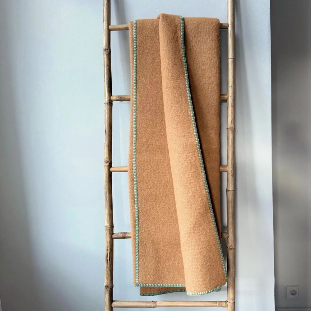 Plaids - Plaid couverture en laine, Double Camel - WOOL ONLY BY JOWOLLINA