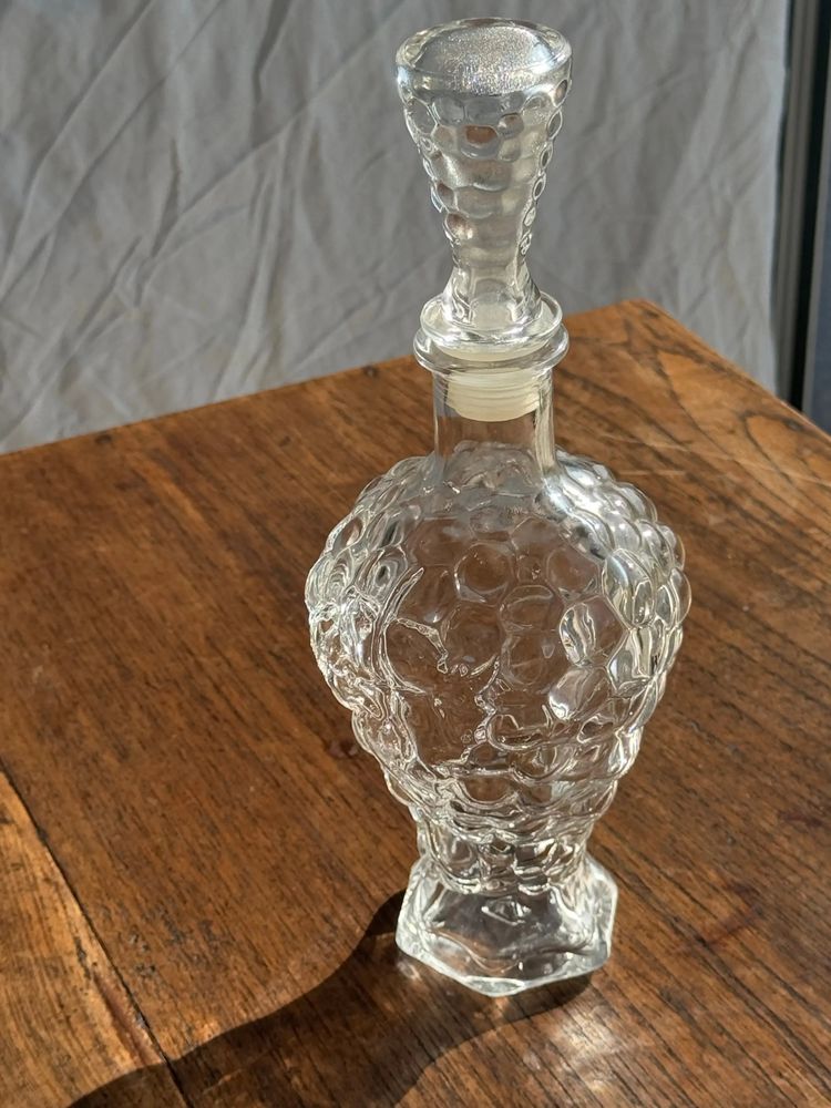 Carafes - Carafe à bouchon en forme de grappe de raisin H27 - OFFICE OBJETS