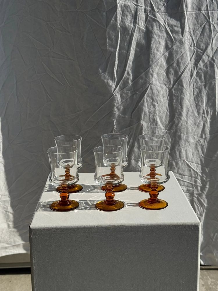 Carafes - 6 dark yellow stemmed water glasses - OFFICE OBJETS