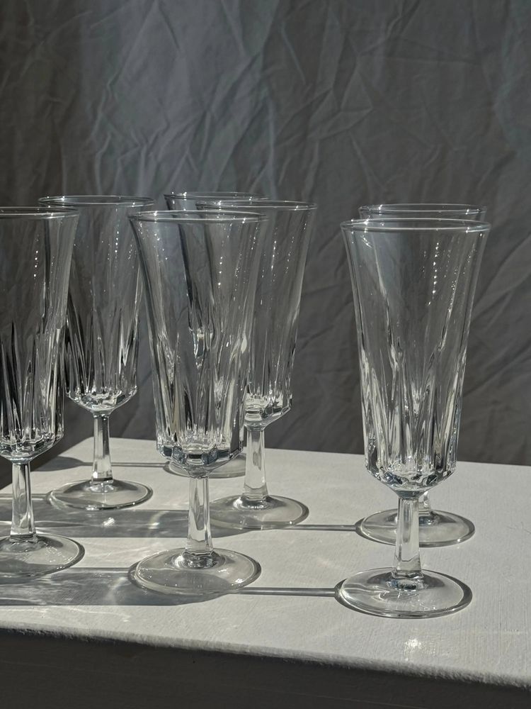 Verres à pied - 7 flûtes à champagne classiques - OFFICE OBJETS