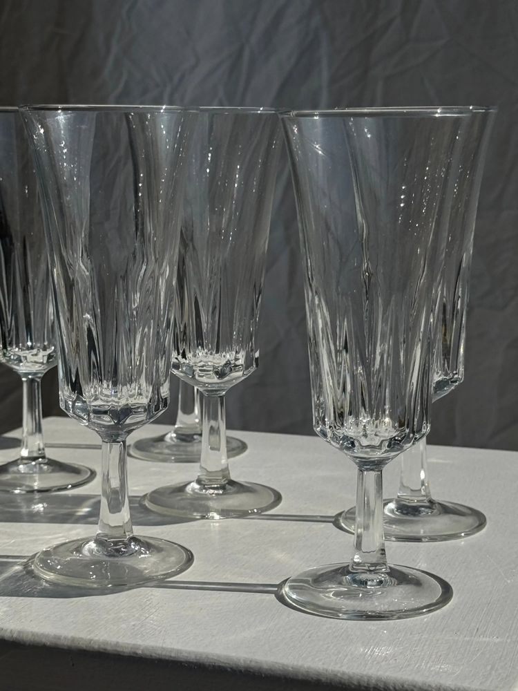 Verres à pied - 7 flûtes à champagne classiques - OFFICE OBJETS