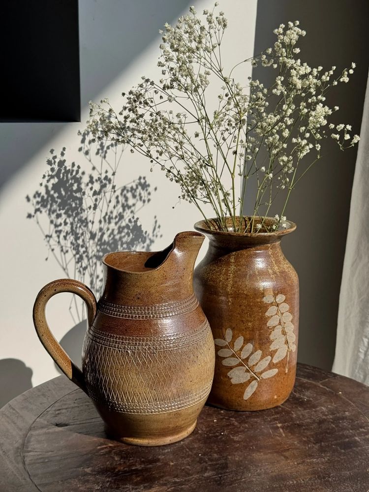 Carafes - Beige Berry stoneware carafe with friezes and gridded geometric patterns - OFFICE OBJETS