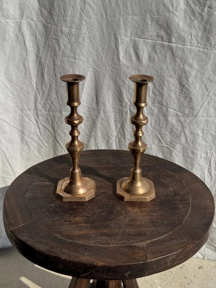 Bougeoirs et photophores  - Paire de grands bougeoirs dorés H27,5 - OFFICE OBJETS