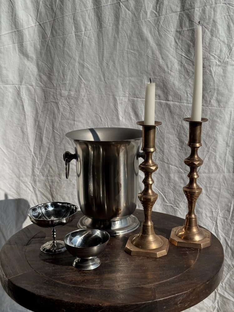 Bougeoirs et photophores  - Paire de grands bougeoirs dorés H27,5 - OFFICE OBJETS