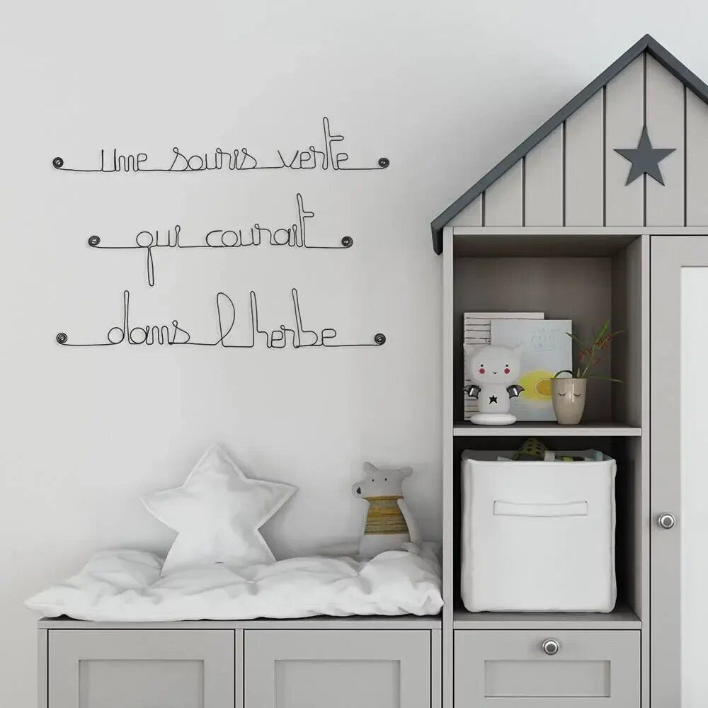 Autres décorations murales - Citation " Une souris verte qui courait dans l'herbe " - BIJOUX DE MUR