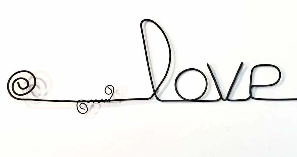 Other wall decoration - Fleur de Lys - "Love" - Wire wall decoration - BIJOUX DE MUR