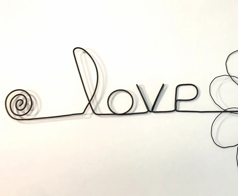 Other wall decoration - Daisy Flower - "Love" - Wire Wall Decoration - BIJOUX DE MUR