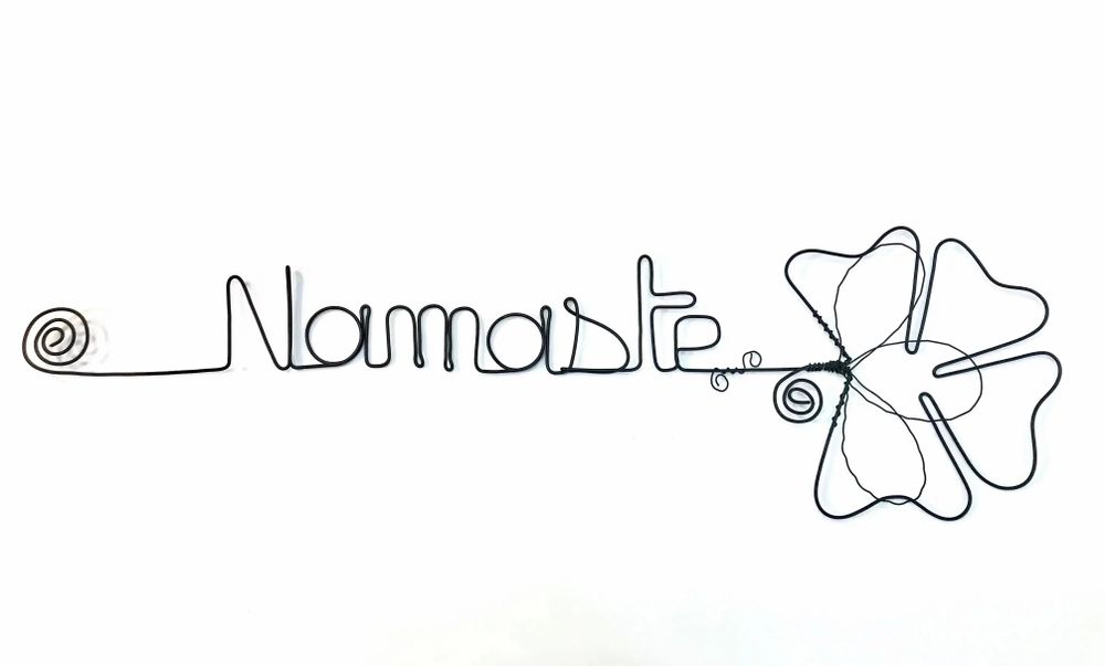 Other wall decoration - Clover Flower - "Namaste" - Wire Wall Decoration - BIJOUX DE MUR