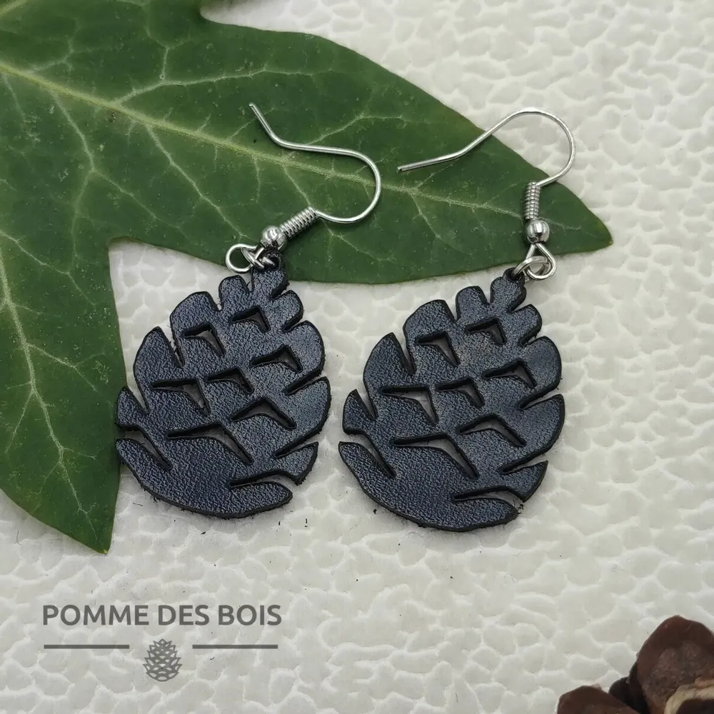 Bijoux - Boucles d'oreilles - Pomme de Pin - POMME DES BOIS