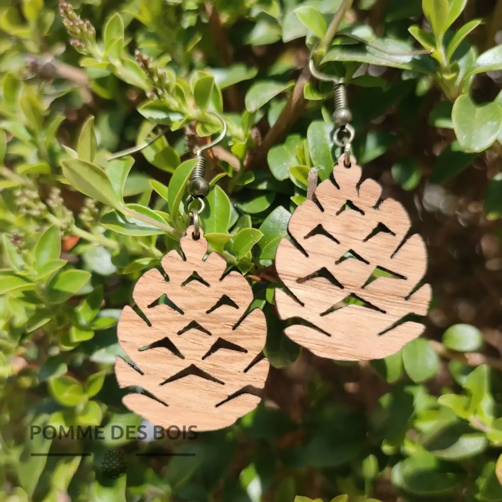 Bijoux - Boucles d'oreilles - Pomme de Pin - POMME DES BOIS
