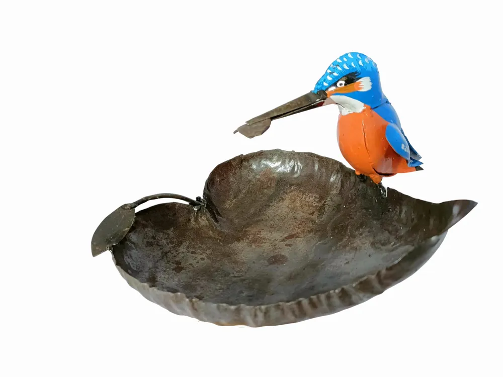 Outdoor decorative accessories - Kingfisher Recycled Metal Garden Spike 22x18cm - TERRE SAUVAGE