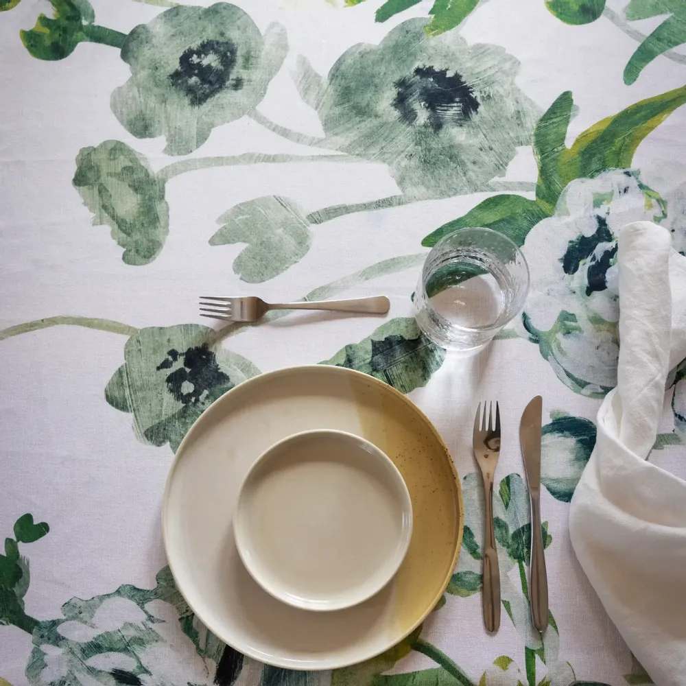 Kitchen utensils - Freesia Tablecloth Halflinen Green 145x250 cm - PENTIK