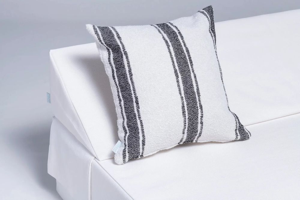 Accessoires de déco extérieure - Coussin d'extérieur DOUCEUR BOUCLÉE| Tissu Elitis - COZIP