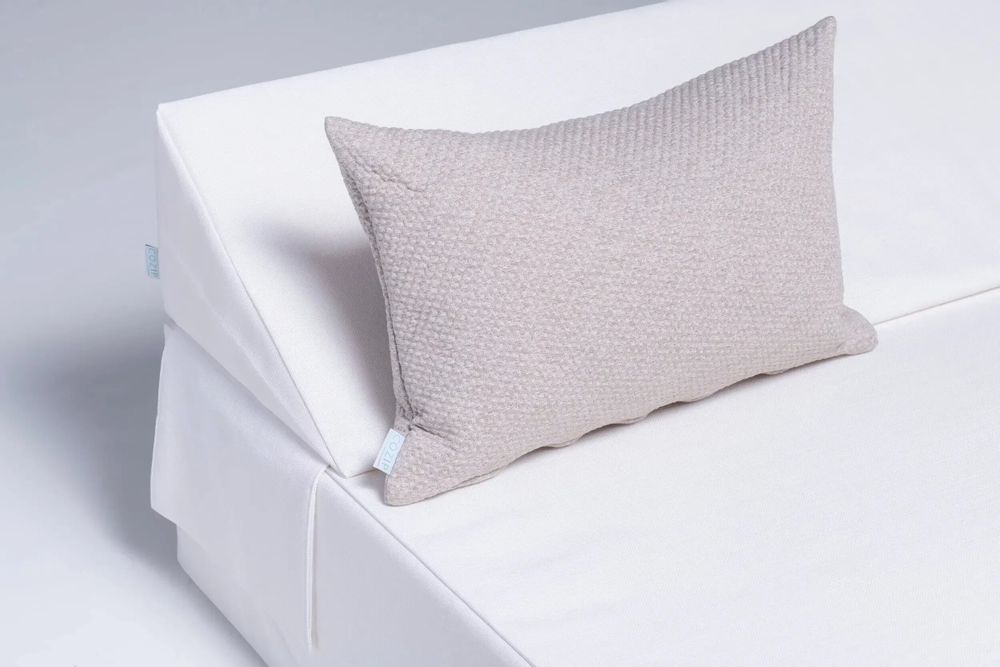 Outdoor decorative accessories - Cozip LOOP outdoor cushions | Sunbrella fabric - loop-sand - COZIP