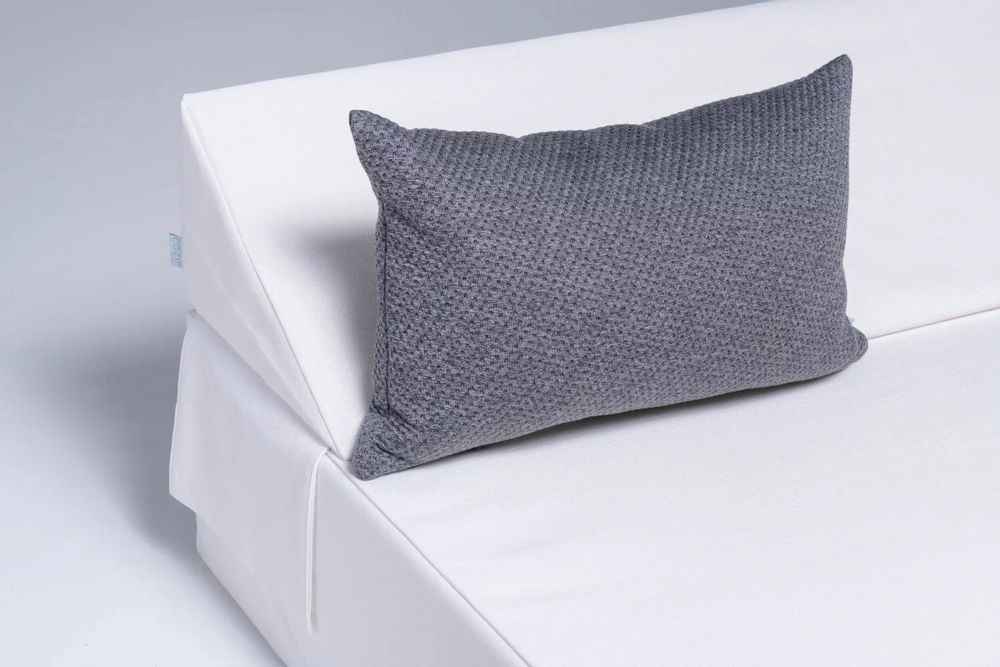 Outdoor decorative accessories - Cozip LOOP Outdoor Cushions | Sunbrella Fabric - COZIP