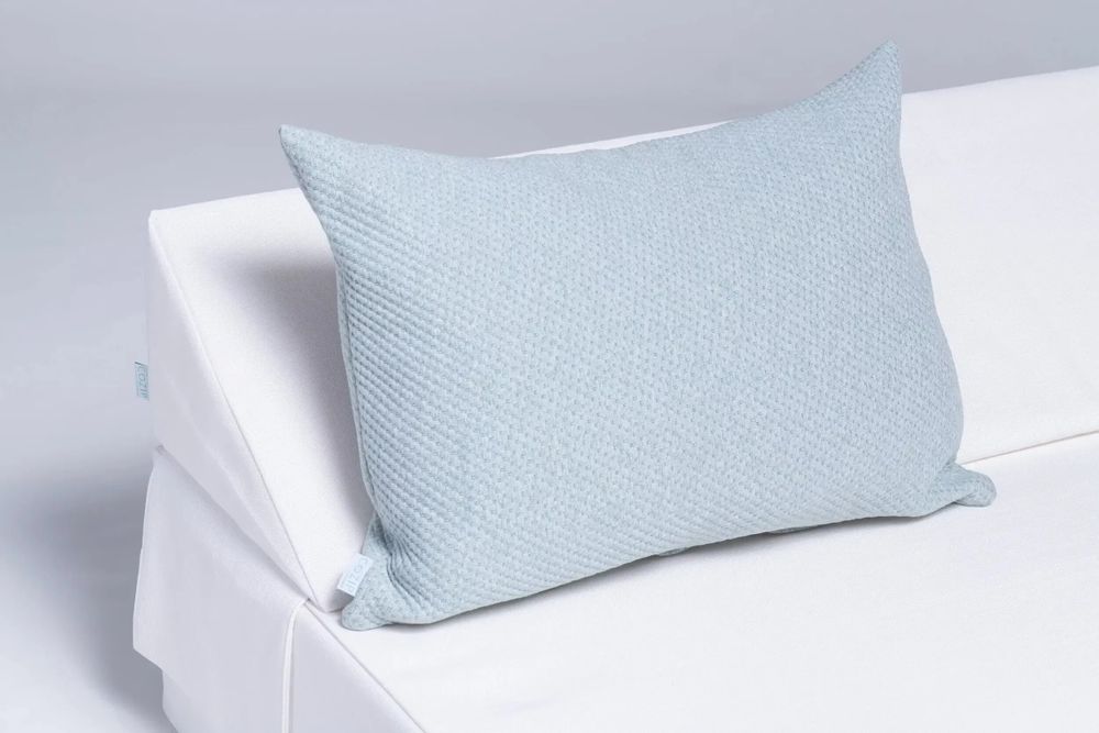 Outdoor decorative accessories - Cozip LOOP Outdoor Cushions | Sunbrella Fabric - COZIP