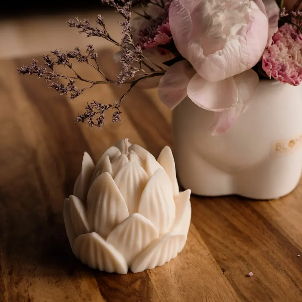 Candles - Lotus Candle – A Mother's Day Bloom - QUIET