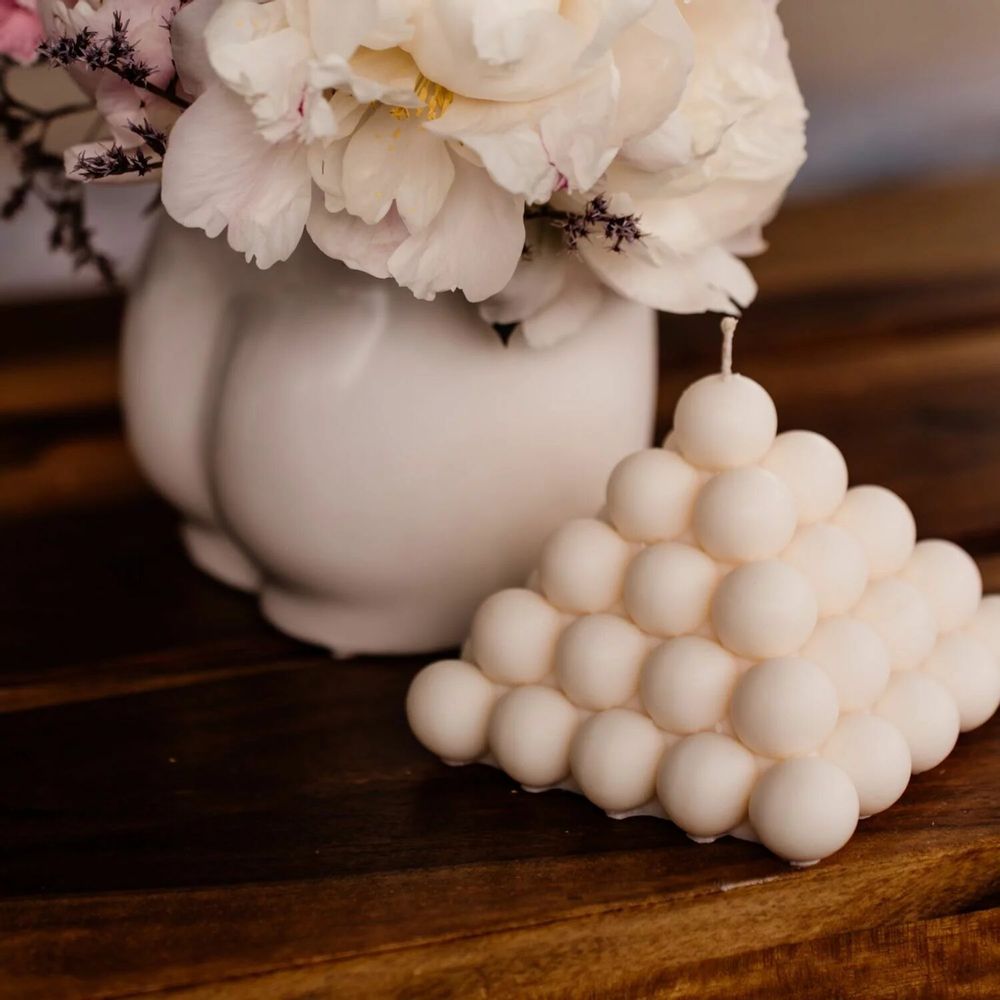 Candles - Candle with Bead Pyramid Design – Modern Home Accent - QUIET