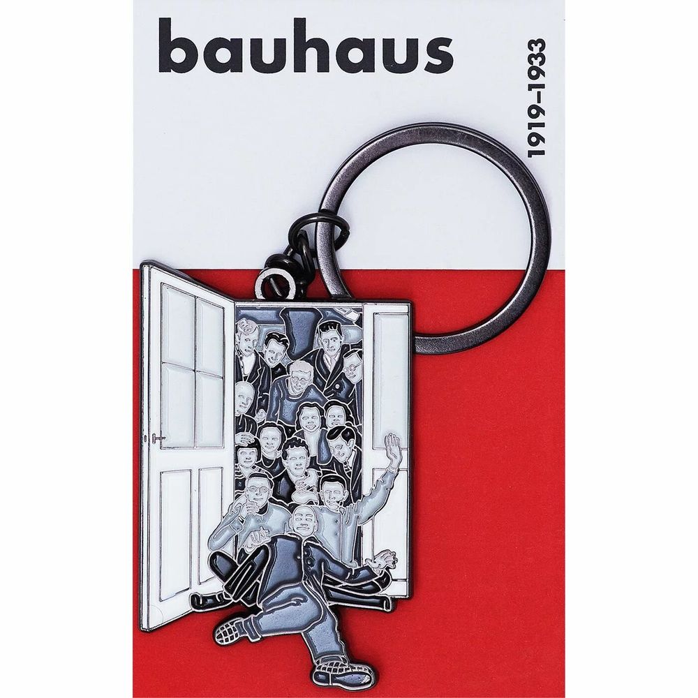 Gifts - Keyring Students and staff with guests at the Bauhaus - PINPINPIN.IT