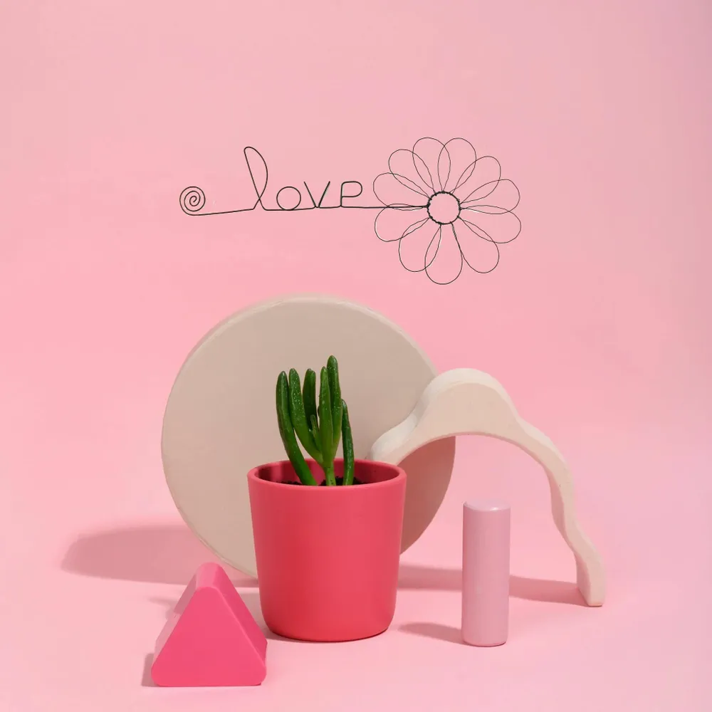 Autres décorations murales - Fleur de Marguerite - "Love" - Décoration murale fil de fer - BIJOUX DE MUR