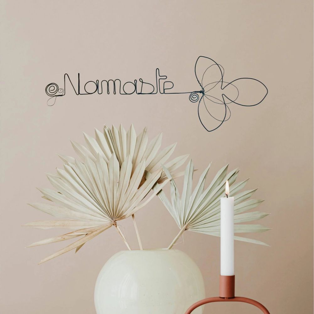 Autres décorations murales - Fleur de Lys - "Namaste" - Décoration murale en fil de fer - BIJOUX DE MUR