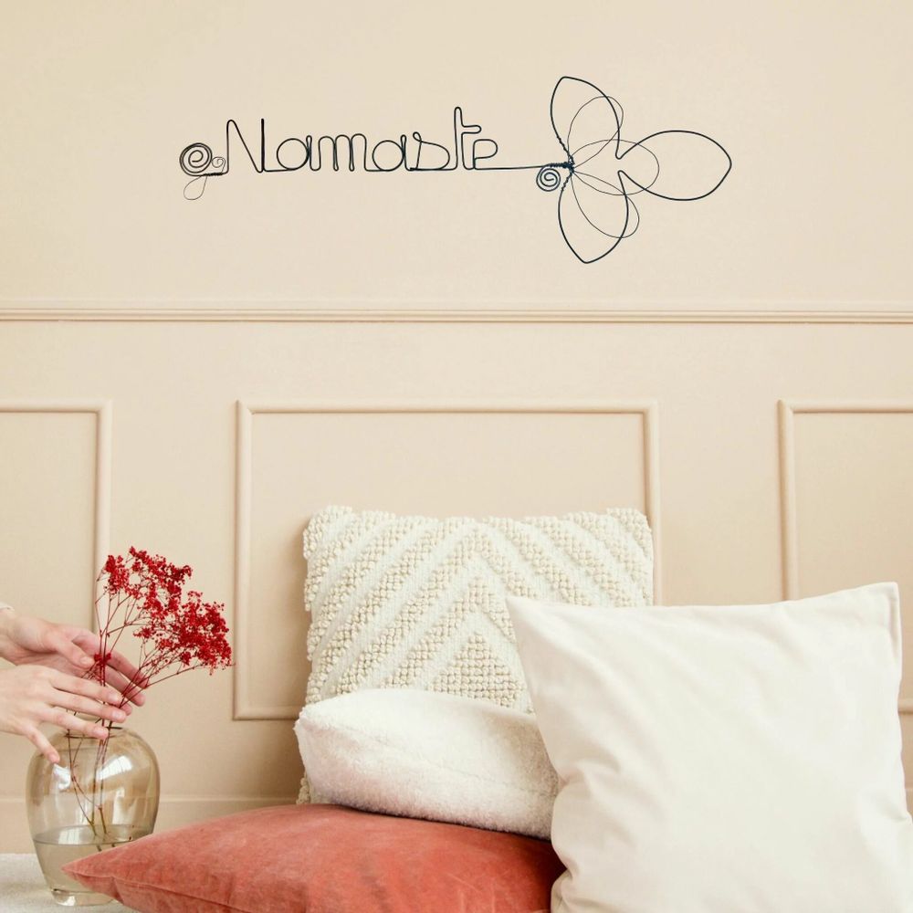 Autres décorations murales - Fleur de Lys - "Namaste" - Décoration murale en fil de fer - BIJOUX DE MUR