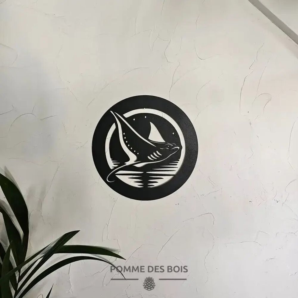 Paintings - Painting - Round Manta Ray - POMME DES BOIS