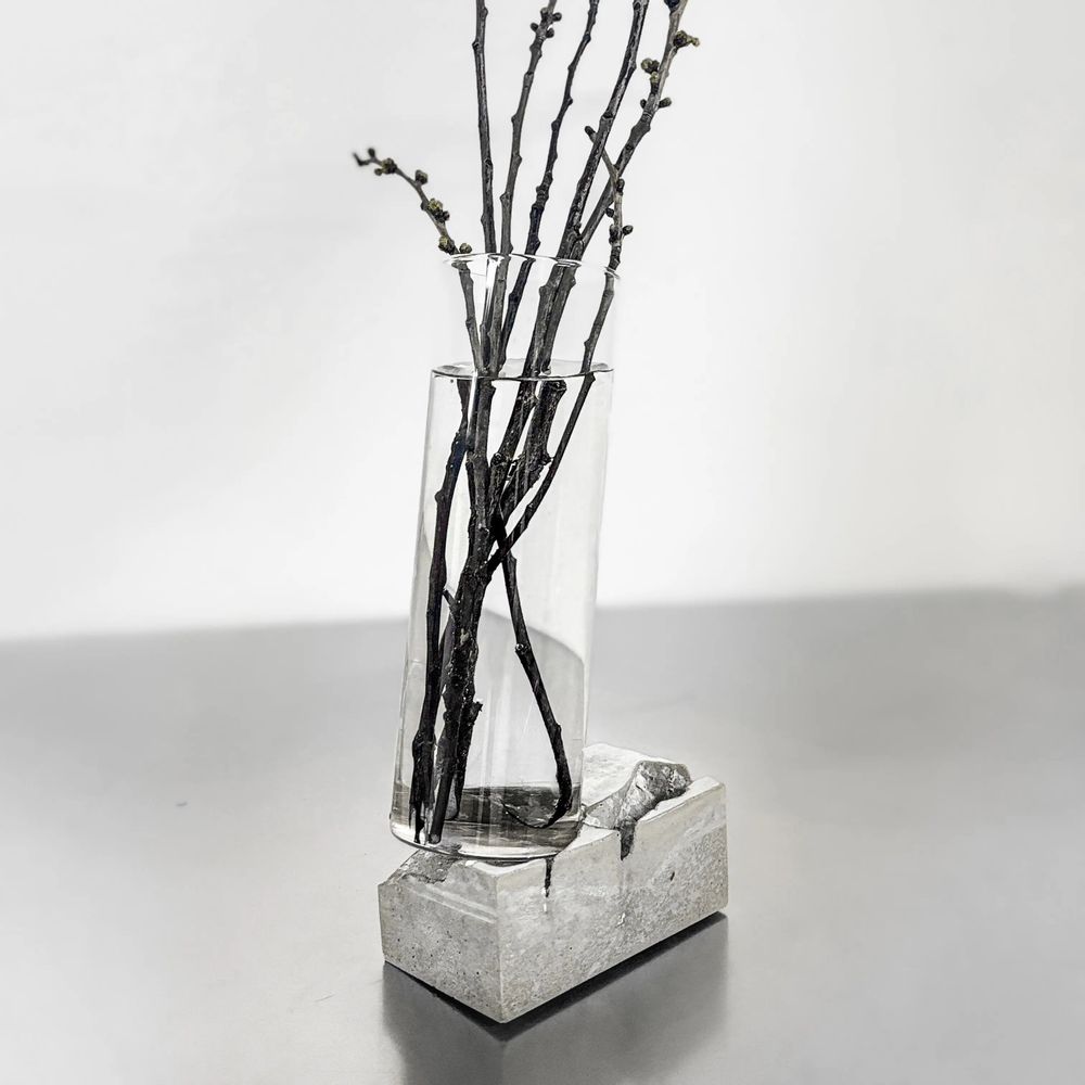 Vases - Sculptural Flower Vase [PEAK] - CASE STUDIOS