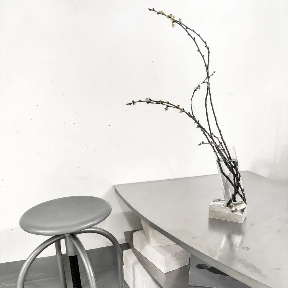 Vases - Sculptural Flower Vase [PEAK] - CASE STUDIOS