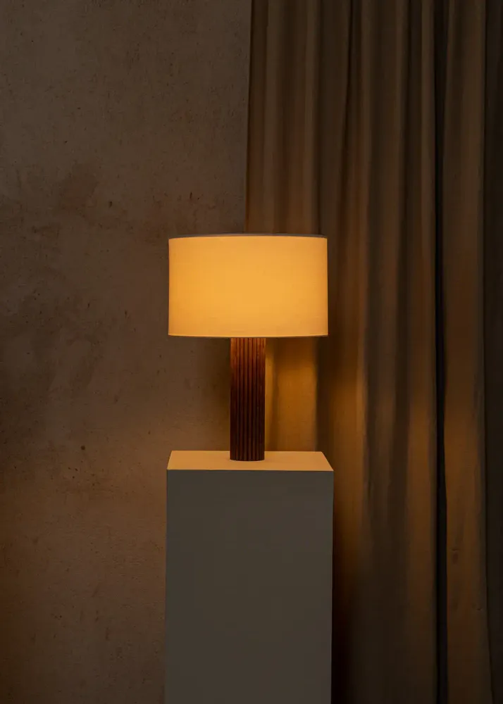 Lampes à poser - Fluta (Bois de Noyer) - SIMONE & MARCEL