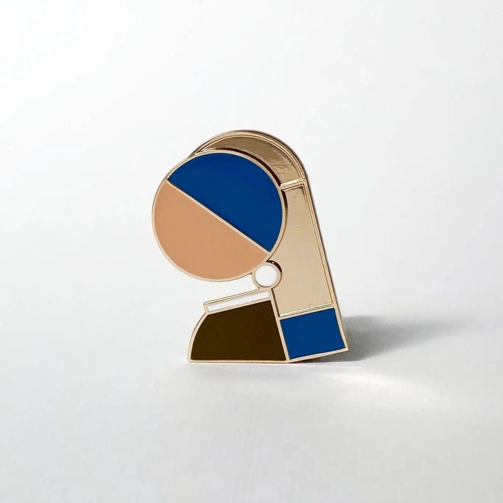 Brooches - Girl with a Pearl Earring brooch - MICHAEL BARNAART