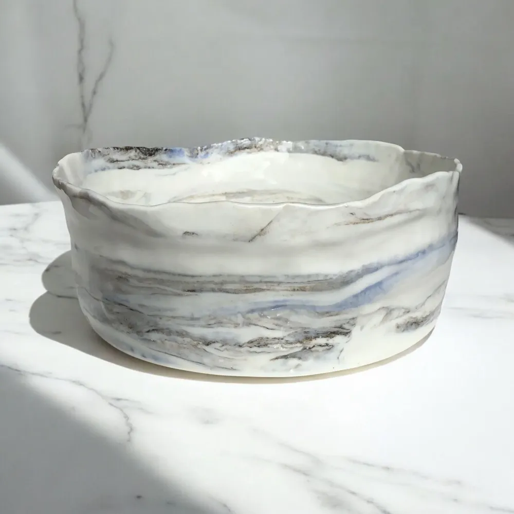 Everyday plates - B&W porcelain dinnerware - CECILE GASC PORCELAINE