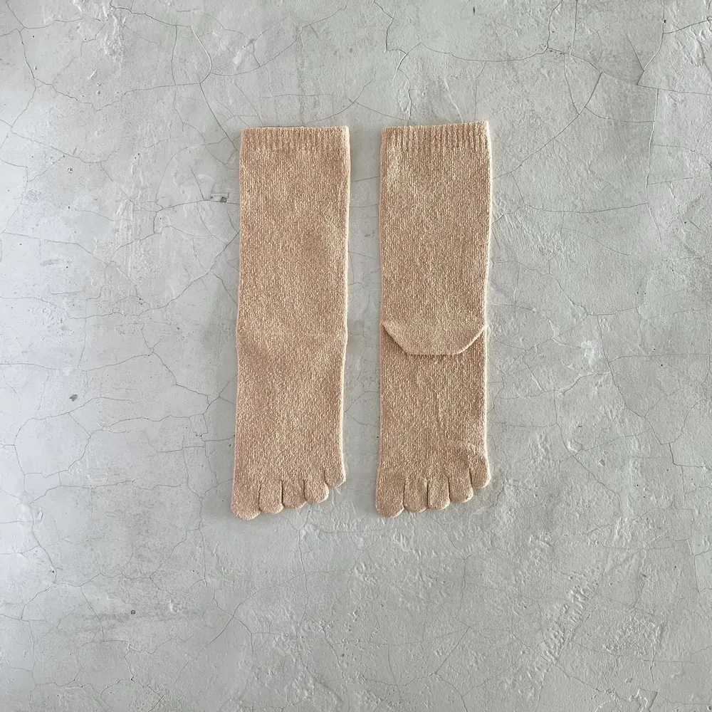 Chaussettes - Chaussettes femmes 5 orteils, taille haute en soie naturelle - YUITO CO. LTD