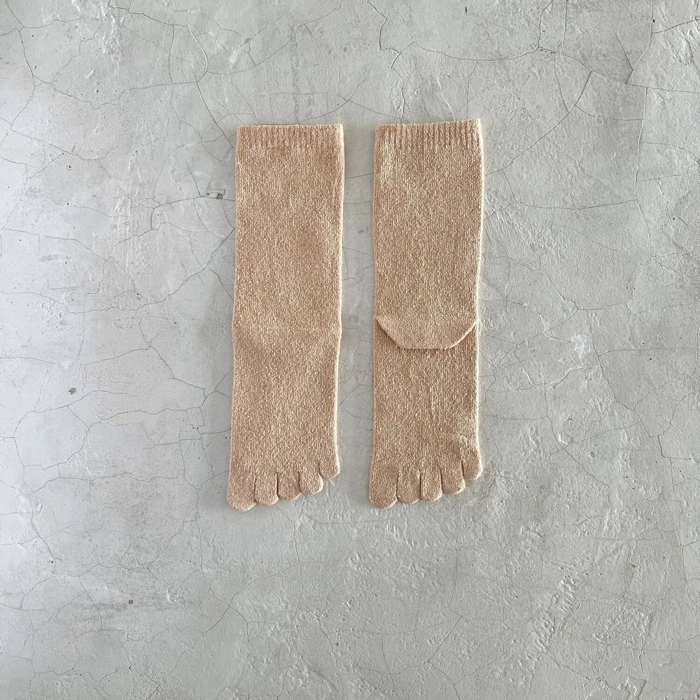 Chaussettes - Chaussettes femmes 5 orteils, taille haute en soie naturelle - YUITO CO. LTD